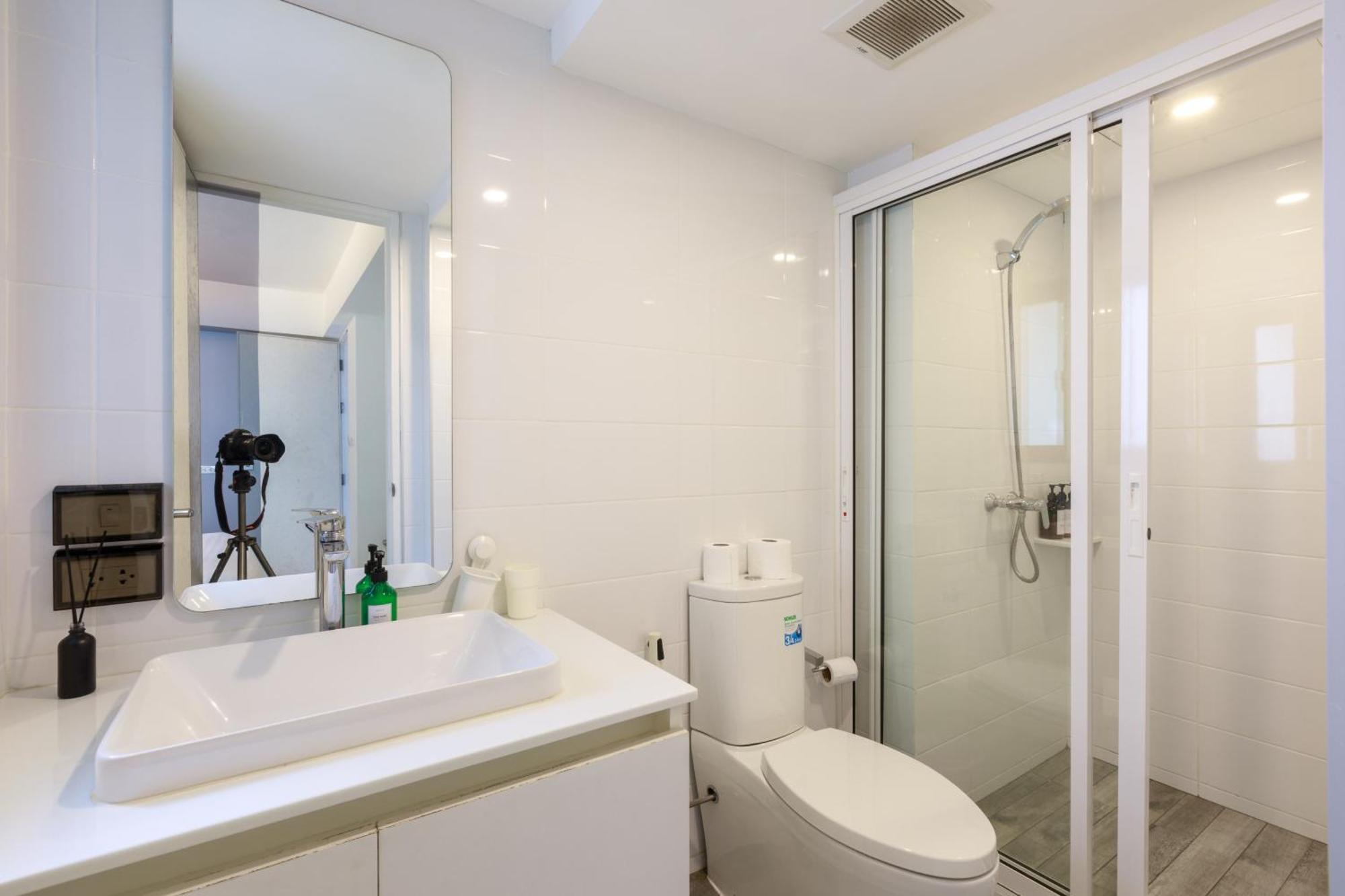 24 Hills Hotel Бангкок Экстерьер фото