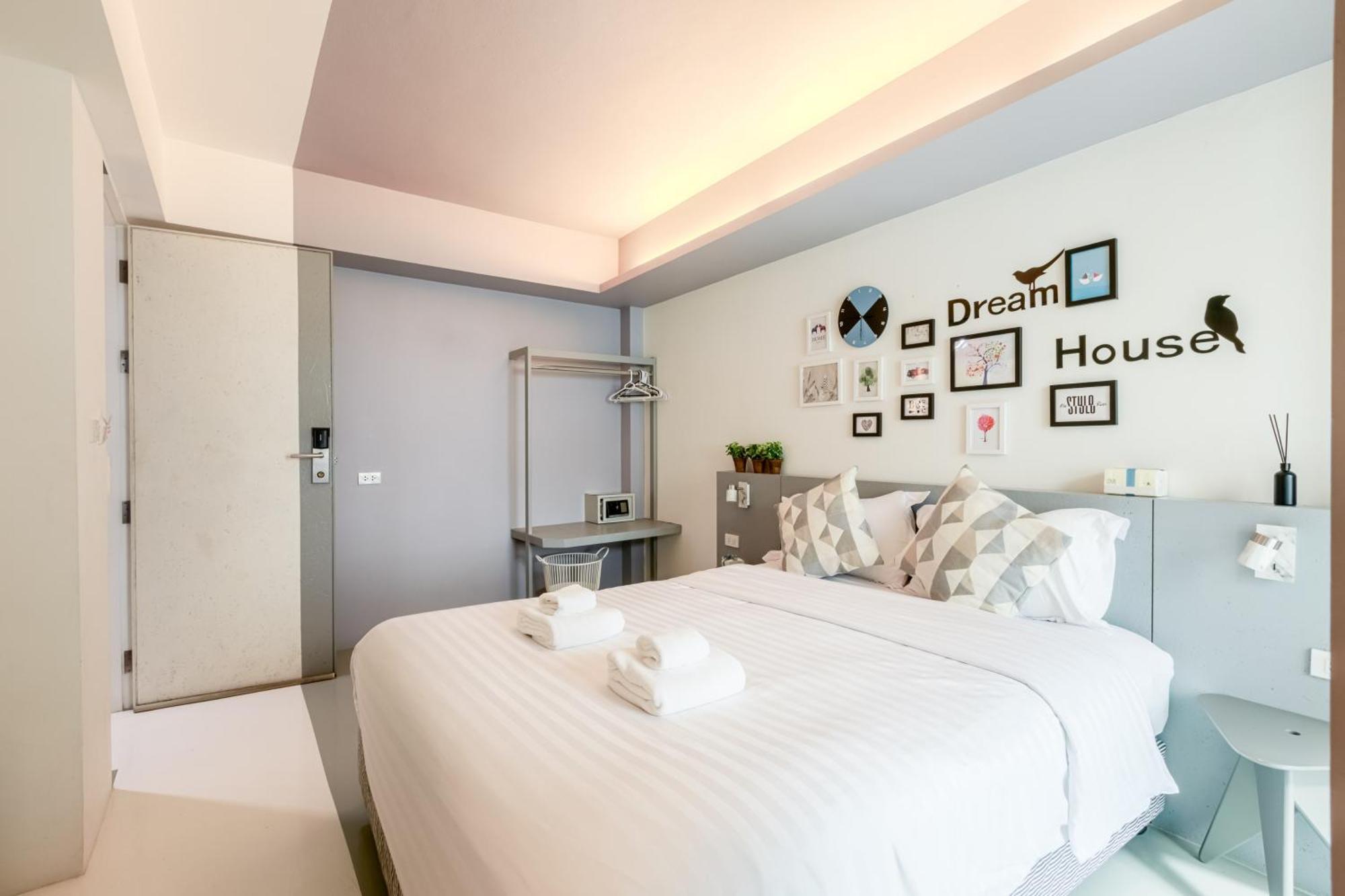 24 Hills Hotel Бангкок Экстерьер фото
